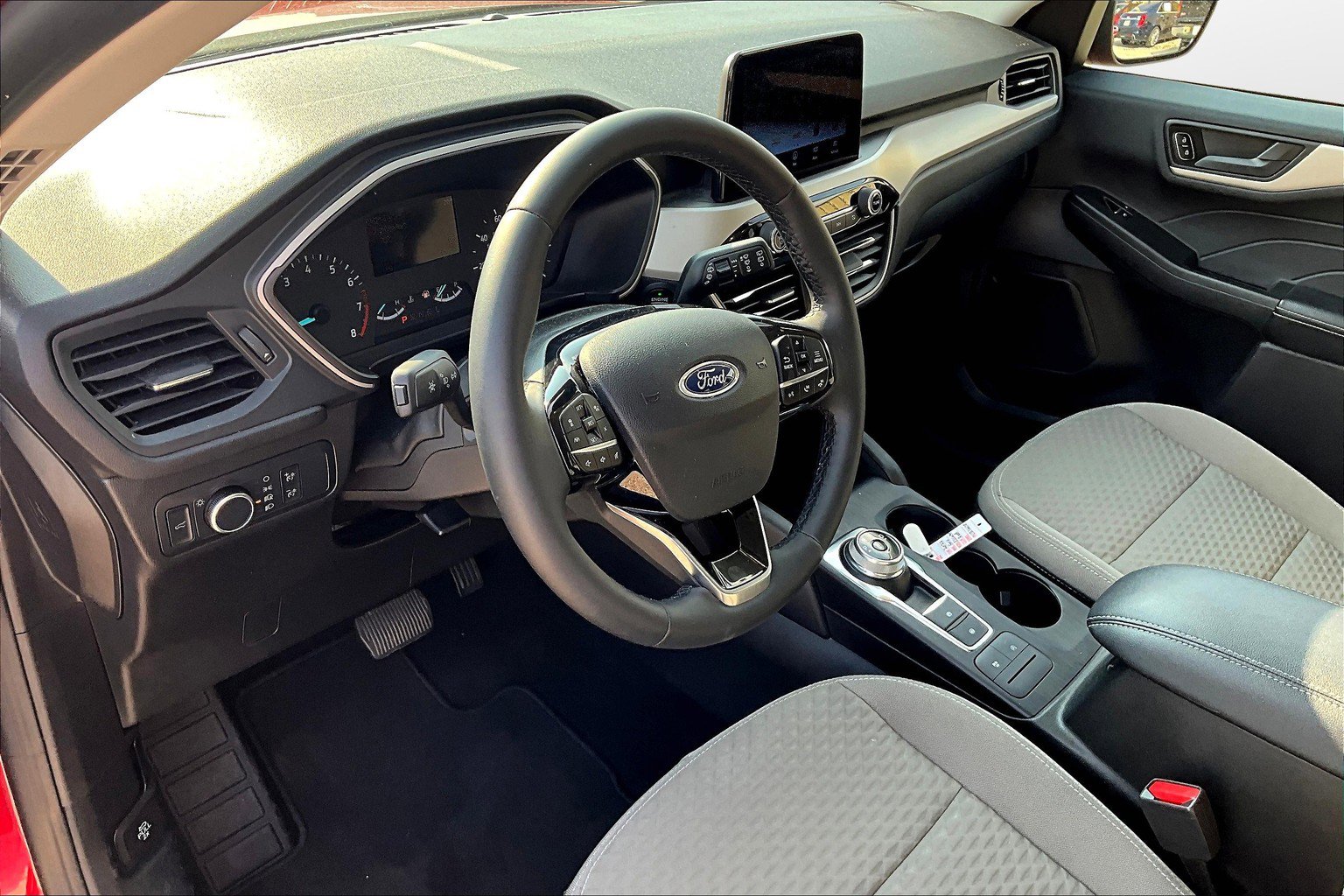 Used 2022 Ford Escape SE w/ SE Sport Appearance Package AWD/4WD image 20