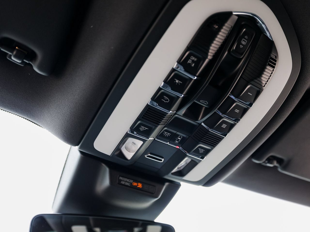 Certified 2026 Porsche Macan AWD/4WD image 21
