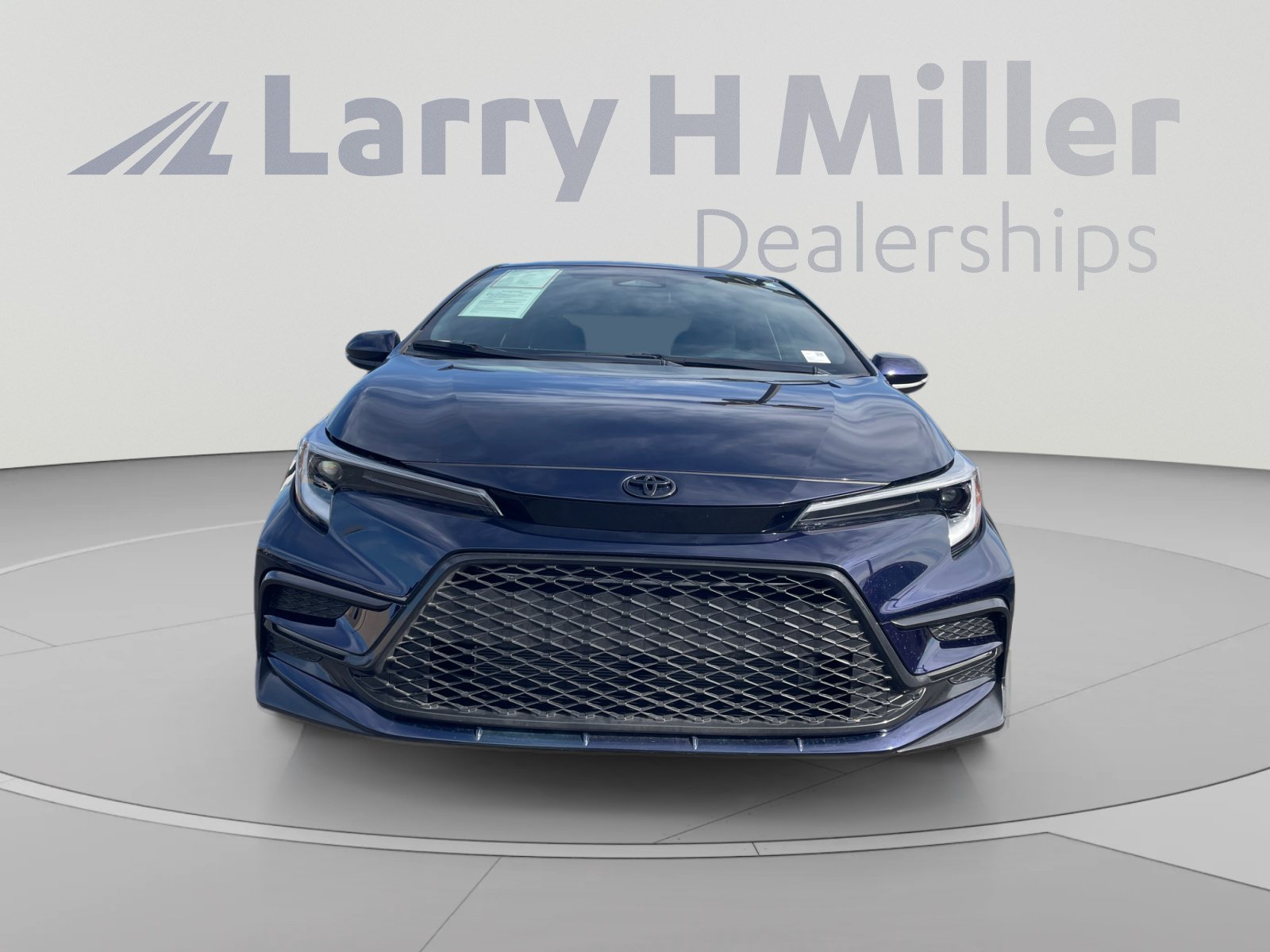 Certified 2026 Toyota Corolla SE w/ SE Package FWD image 8