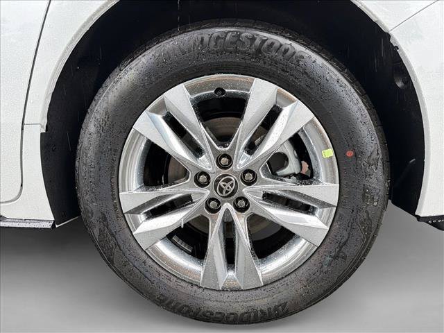 New 2026 Toyota Sienna Limited AWD/4WD image 9