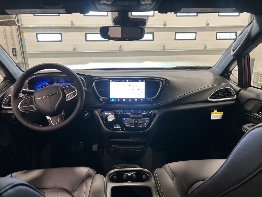 New 2026 Chrysler Pacifica Select image 28