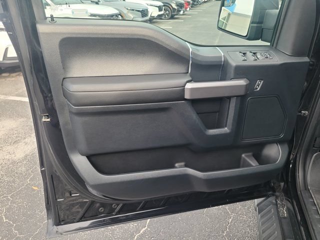Used 2019 Ford F150 XLT w/ Equipment Group 302A Luxury AWD/4WD image 15