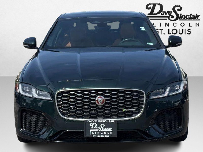 Used 2023 Jaguar XF R-Dynamic SE AWD/4WD image 8