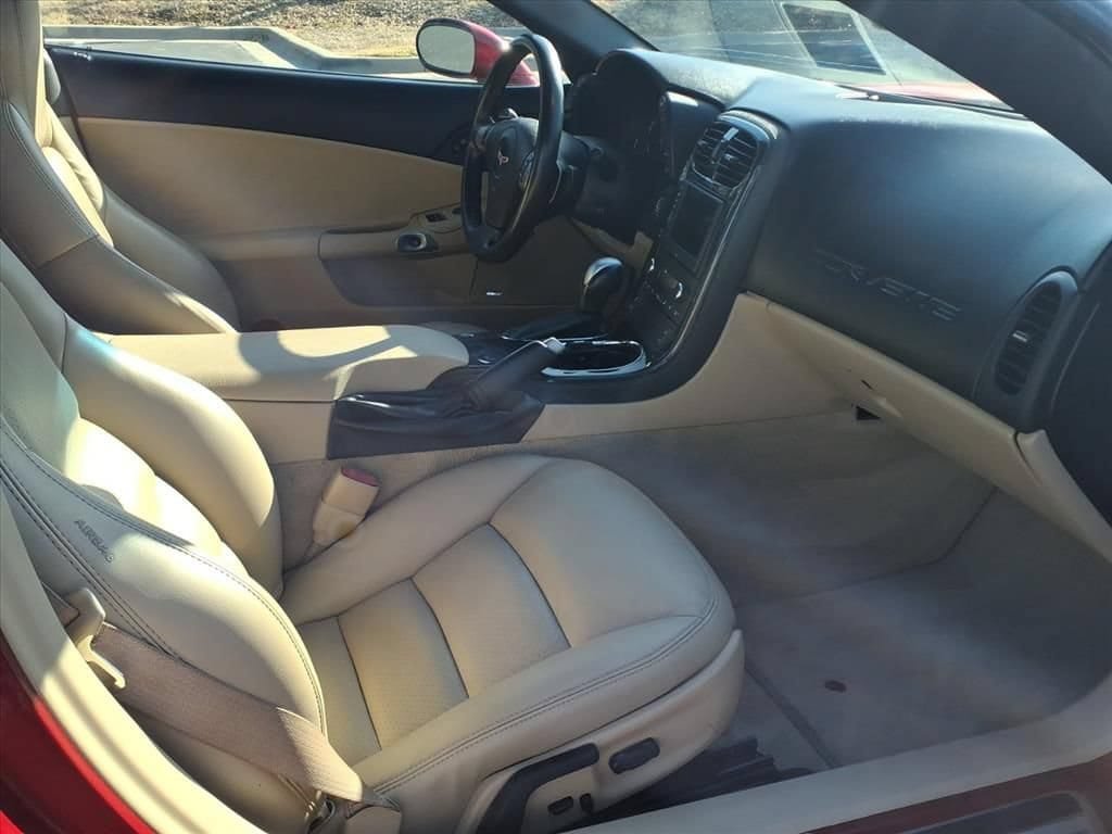 Used 2011 Chevrolet Corvette Grand Sport w/ Preferred Equipment Group RWD image 23