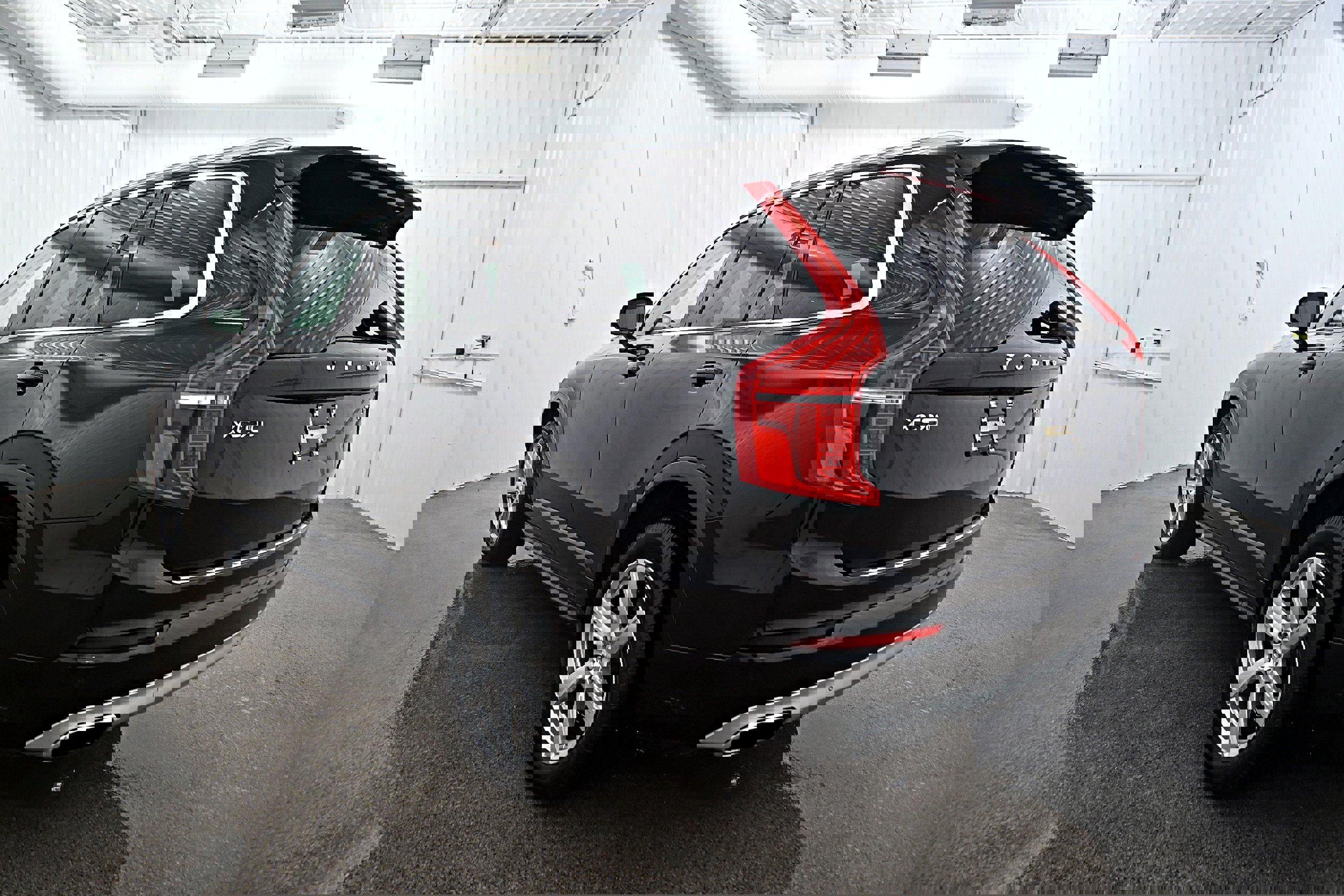 Used 2020 Volvo XC90 T6 Momentum image 32