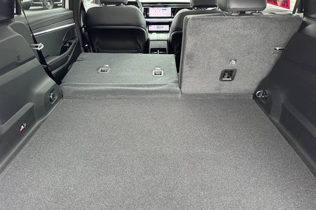 New 2025 Jeep Wagoneer Limited image 12