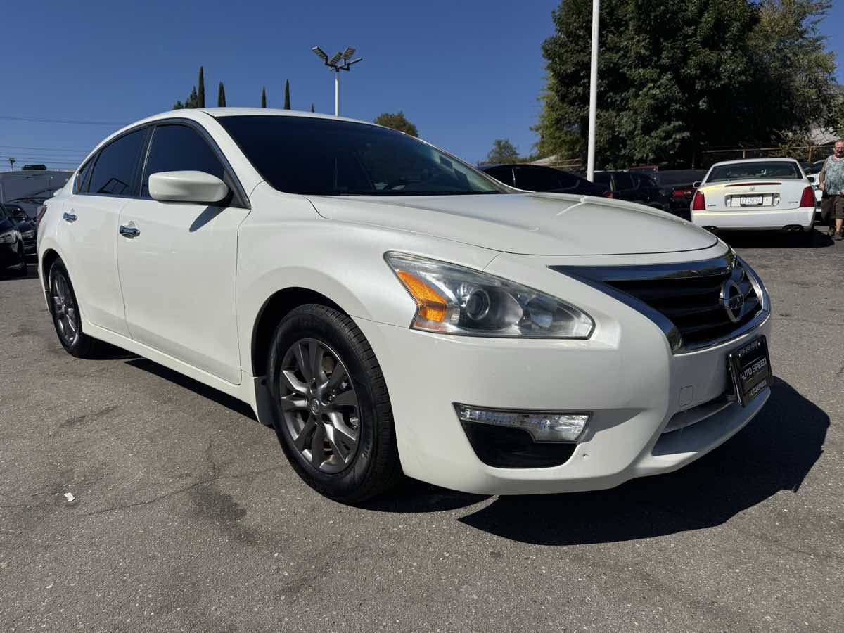 Used 2015 Nissan Altima 2.5 S w/ Sport Value Package