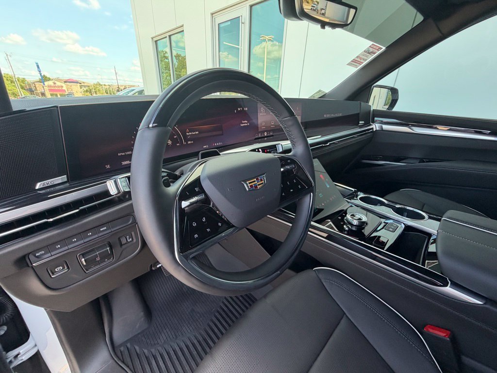 New 2026 Cadillac Escalade Sport w/ LPO, Floor Liner Package AWD/4WD image 15