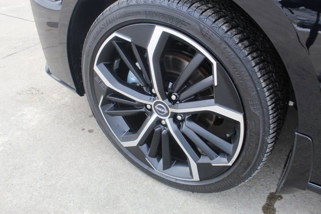 Used 2025 Nissan Altima 2.5 SR w/ SR Premium Package image 3