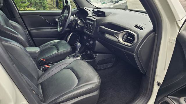 Used 2020 Jeep Renegade Altitude AWD/4WD image 31