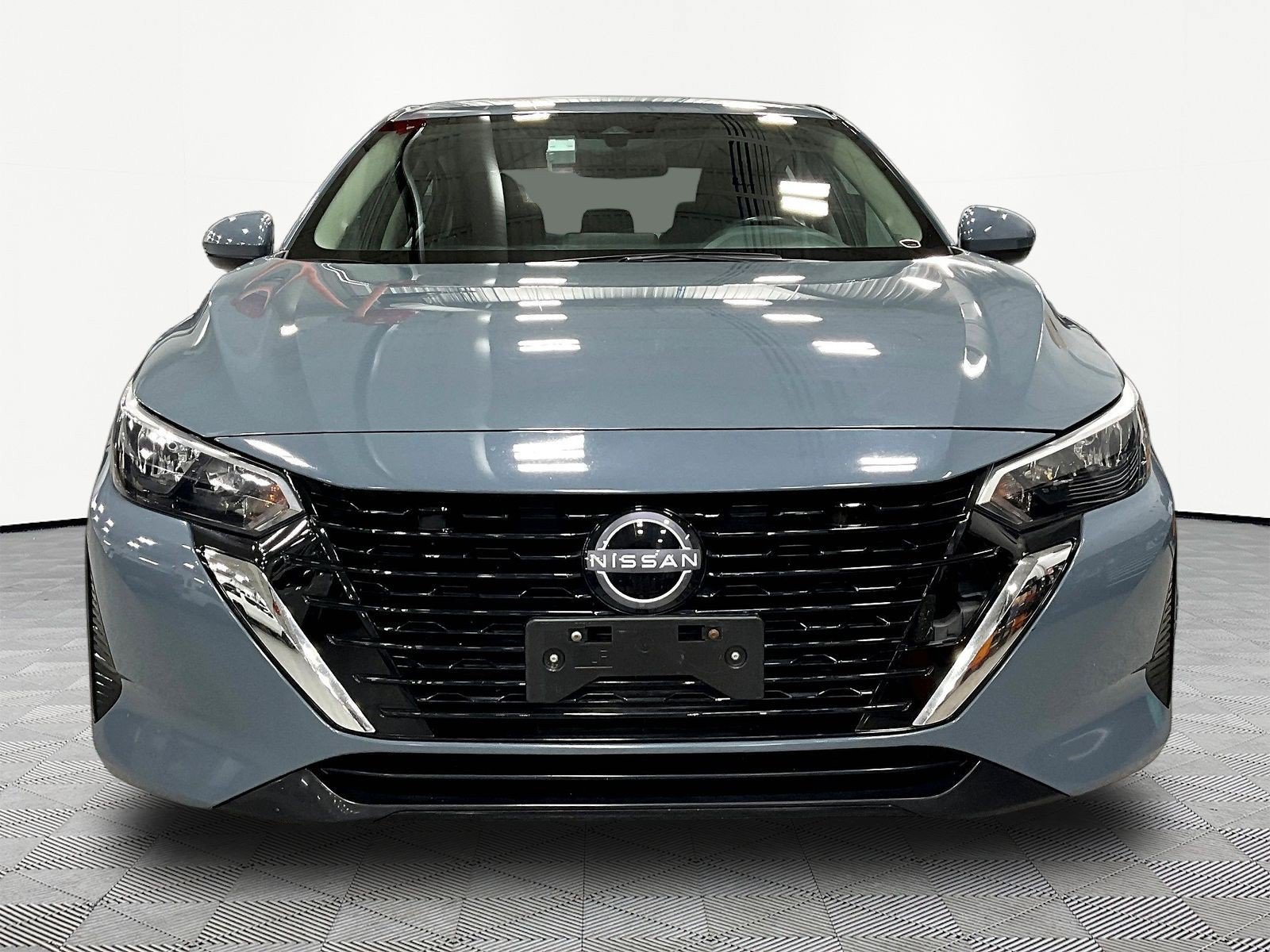 Used 2024 Nissan Sentra SV w/ All-Weather Package FWD image 2