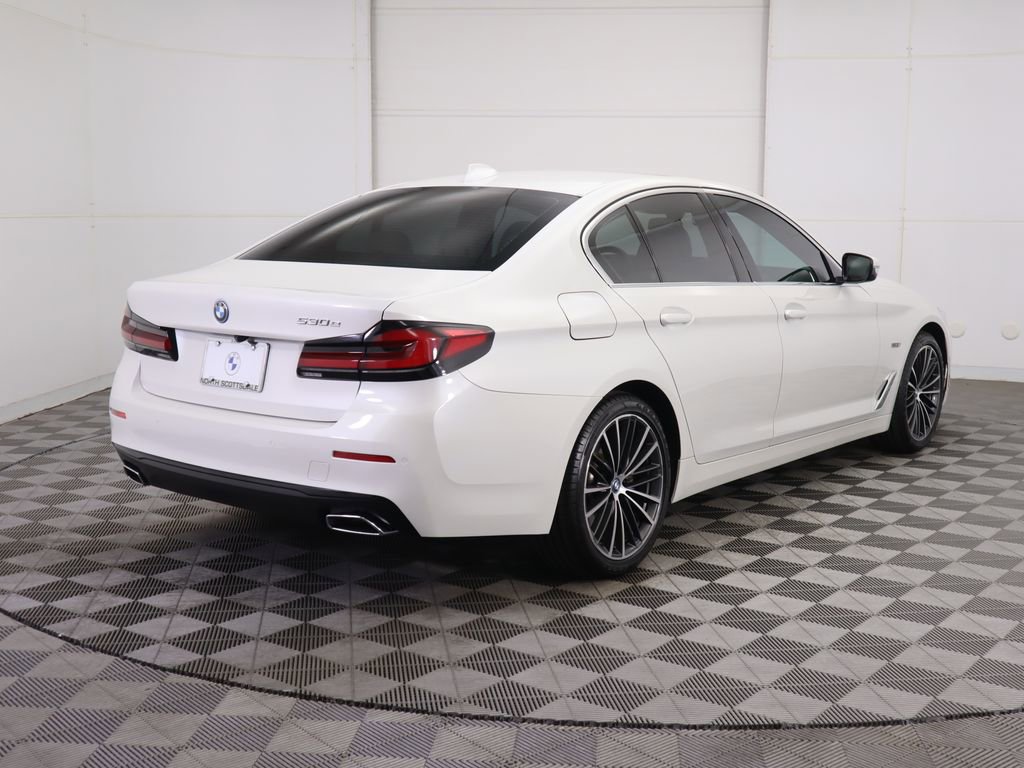 Certified 2023 BMW 530e w/ Premium Package image 5
