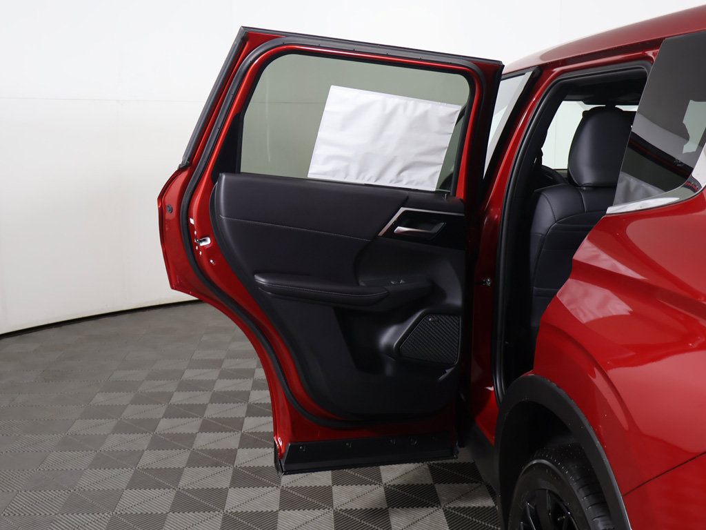 New 2026 Mitsubishi Outlander LE FWD image 22