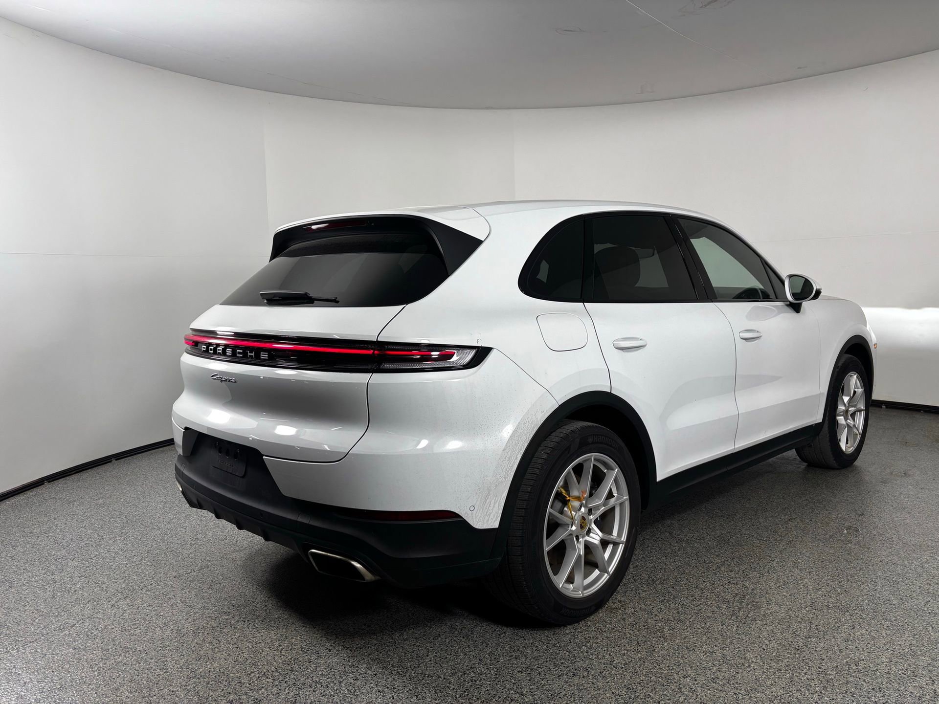 Certified 2024 Porsche Cayenne w/ Premium Package Plus (PFM) image 5