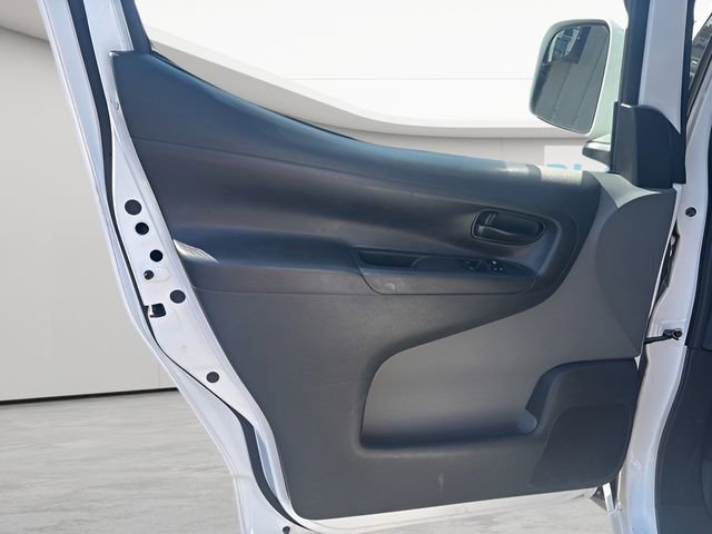Used 2020 Nissan NV200 SV w/ Back Door Glass Package FWD image 9