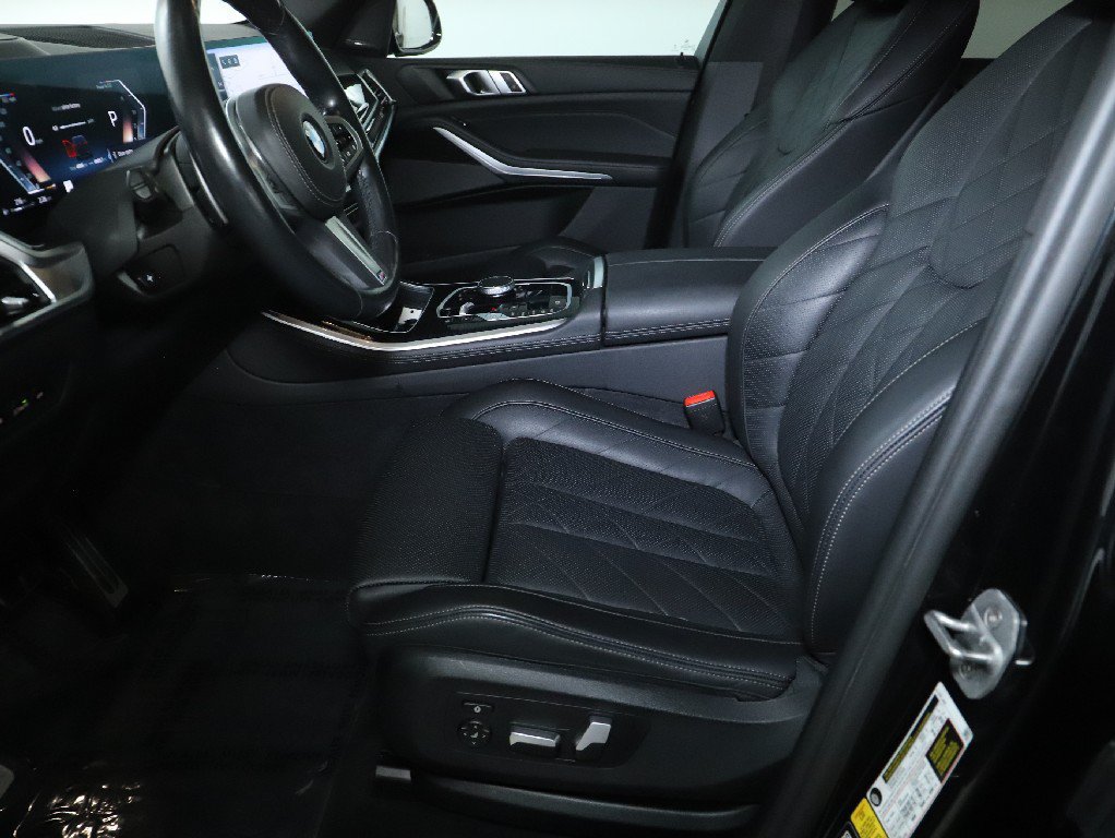 Used 2024 BMW X5 xDrive40i w/ M Sport Package AWD/4WD image 20