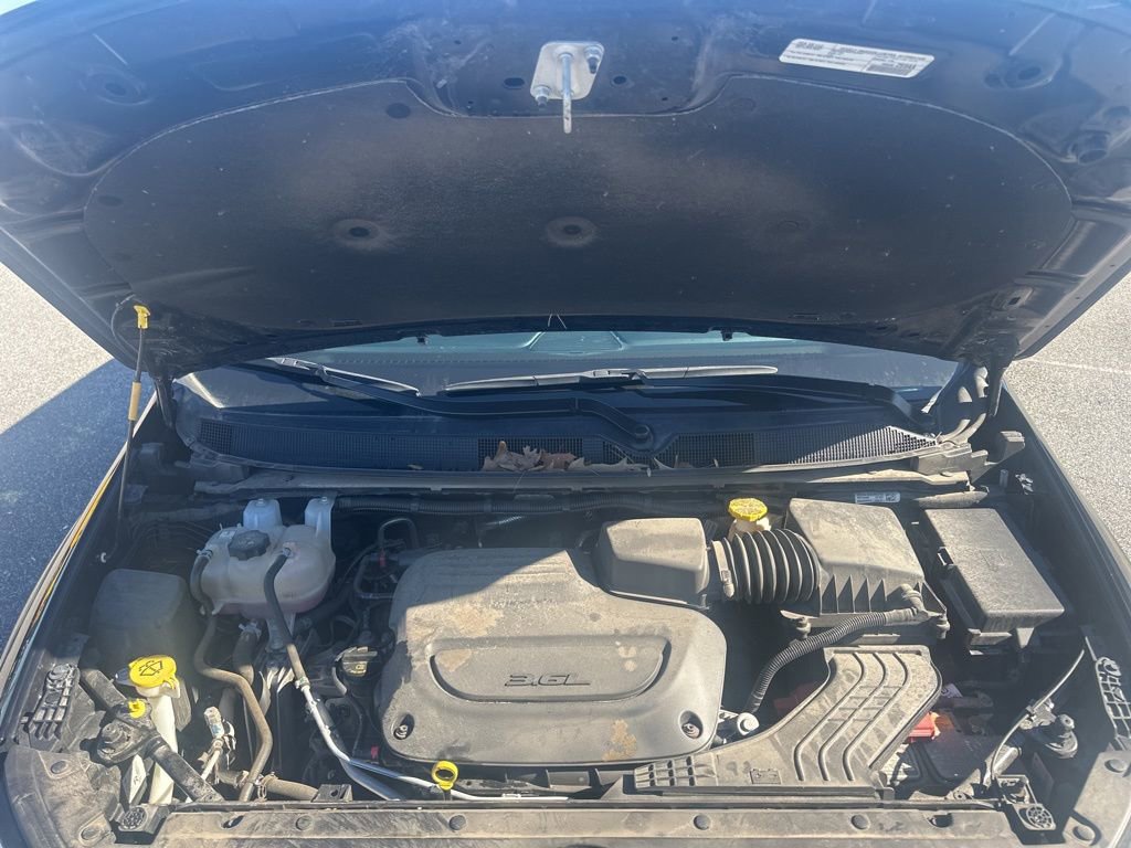 Used 2024 Chrysler Pacifica Limited image 11