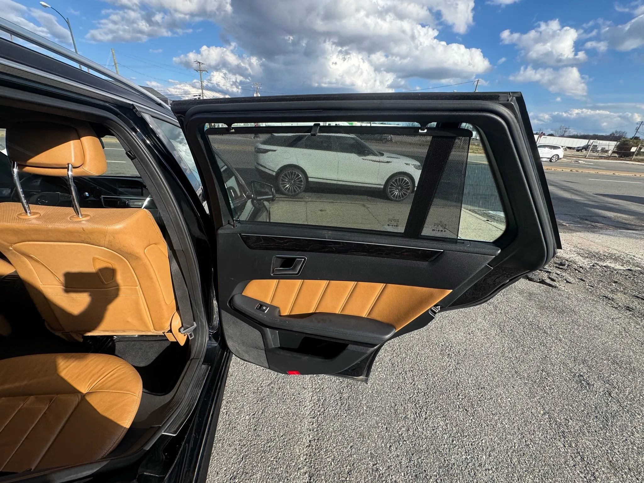 Used 2013 Mercedes-Benz E 350 4MATIC Wagon image 18