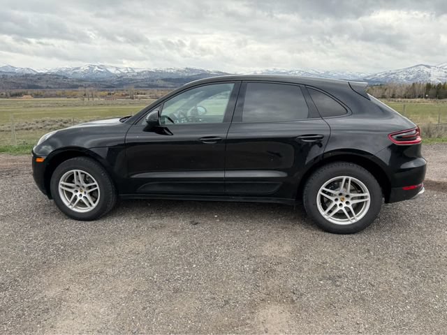 Used 2018 Porsche Macan AWD/4WD image 14
