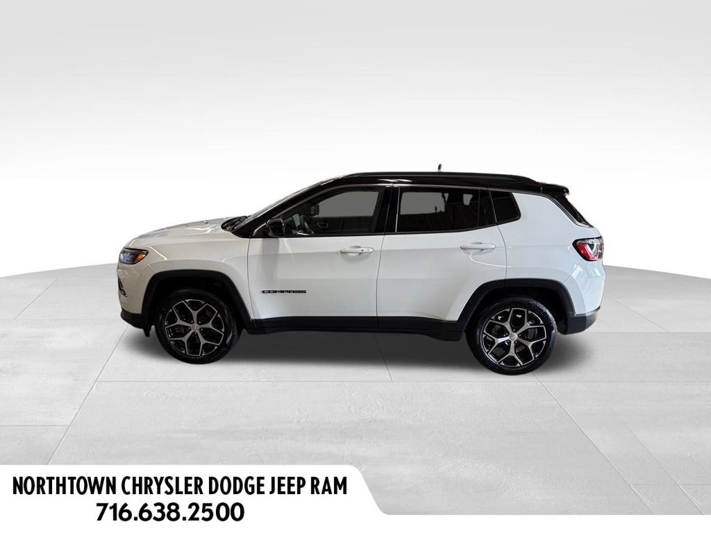 Used 2024 Jeep Compass Limited AWD/4WD image 2