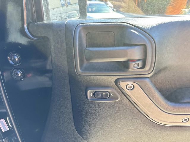 Used 2013 Jeep Wrangler Unlimited Sport image 14