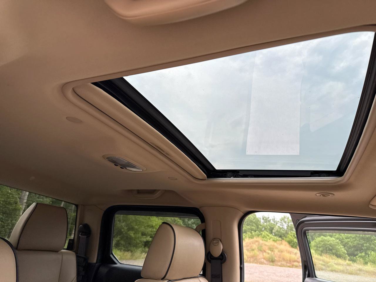 Used 2009 HUMMER H3T Luxury AWD/4WD image 26