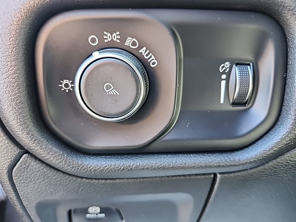 Certified 2023 RAM 1500 Big Horn image 24