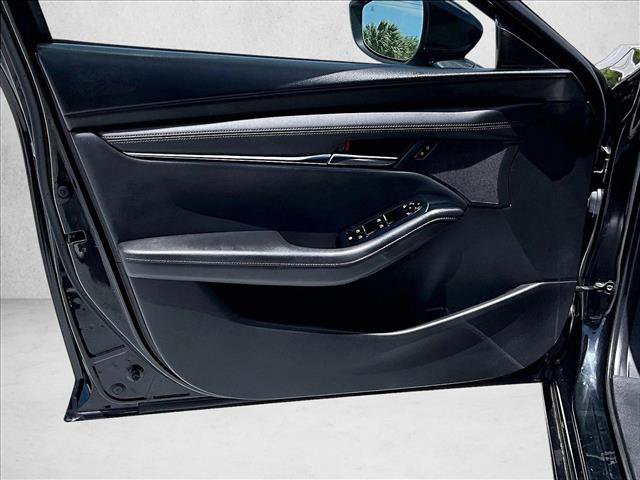 Used 2019 MAZDA MAZDA3 Hatchback FWD image 18