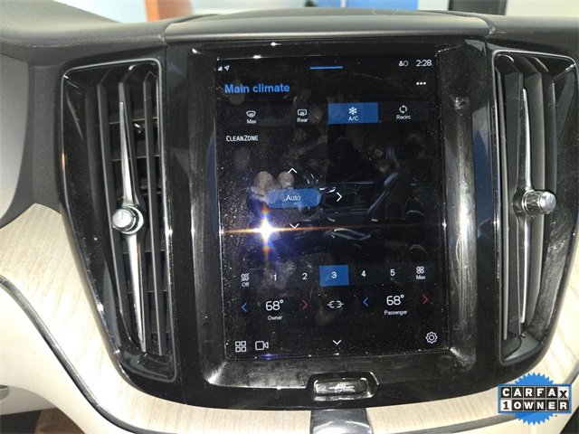 Used 2023 Volvo XC60 B5 Plus w/ Protection Package Premier image 17