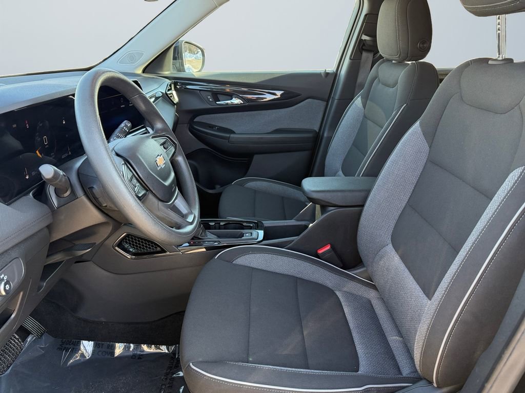 Used 2024 Chevrolet TrailBlazer LT image 9