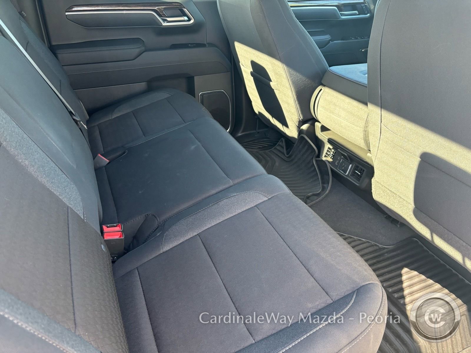 Used 2025 GMC Sierra 1500 SLE image 31