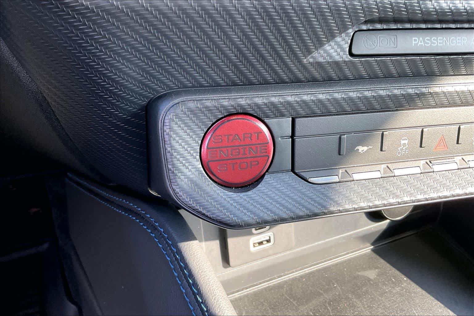 Used 2025 Ford Mustang Dark Horse RWD image 26