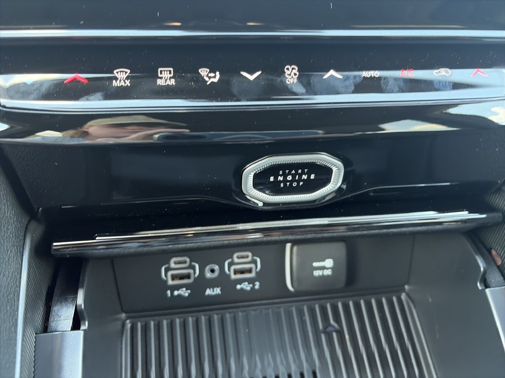 New 2026 Jeep Grand Cherokee Altitude RWD image 23