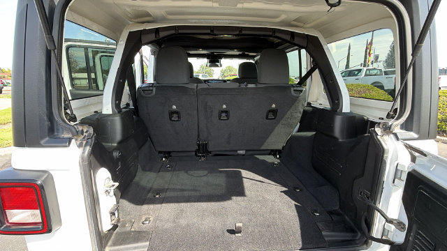Used 2024 Jeep Wrangler Unlimited Sport AWD/4WD image 13