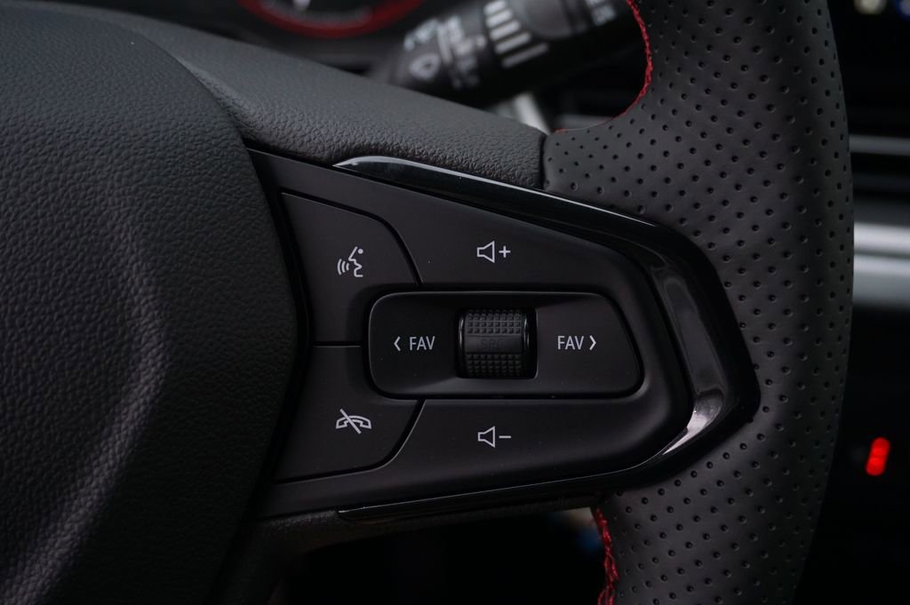 New 2026 Chevrolet Trax RS image 19