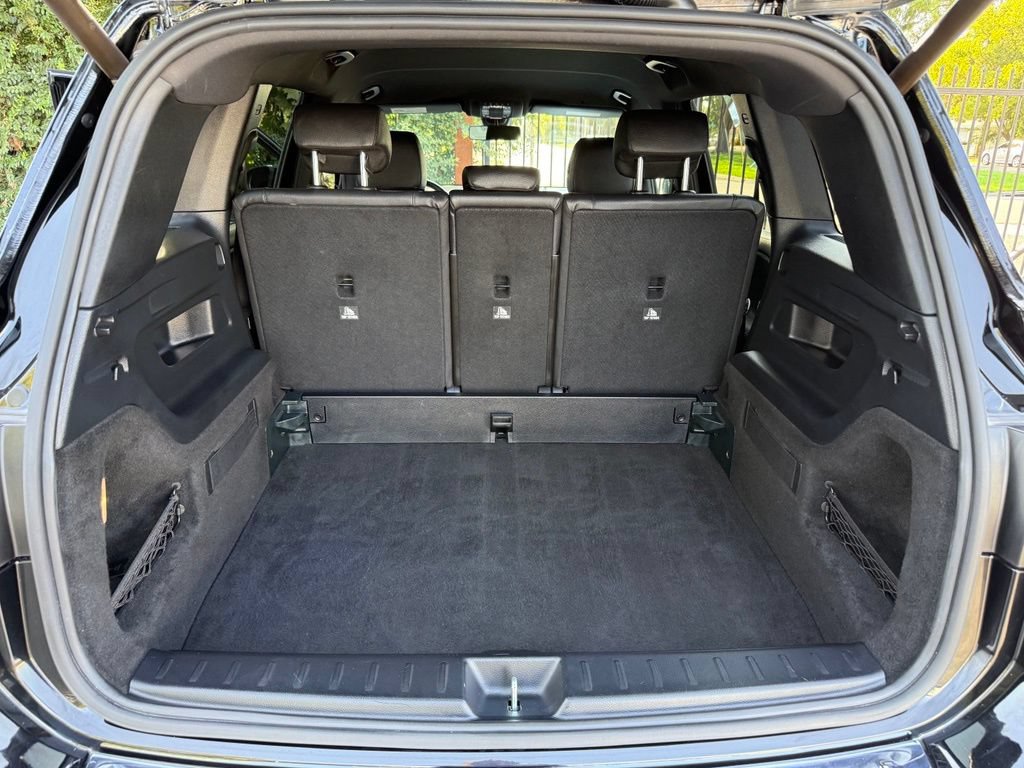 Used 2021 Mercedes-Benz GLB 250 w/ Premium Package image 16