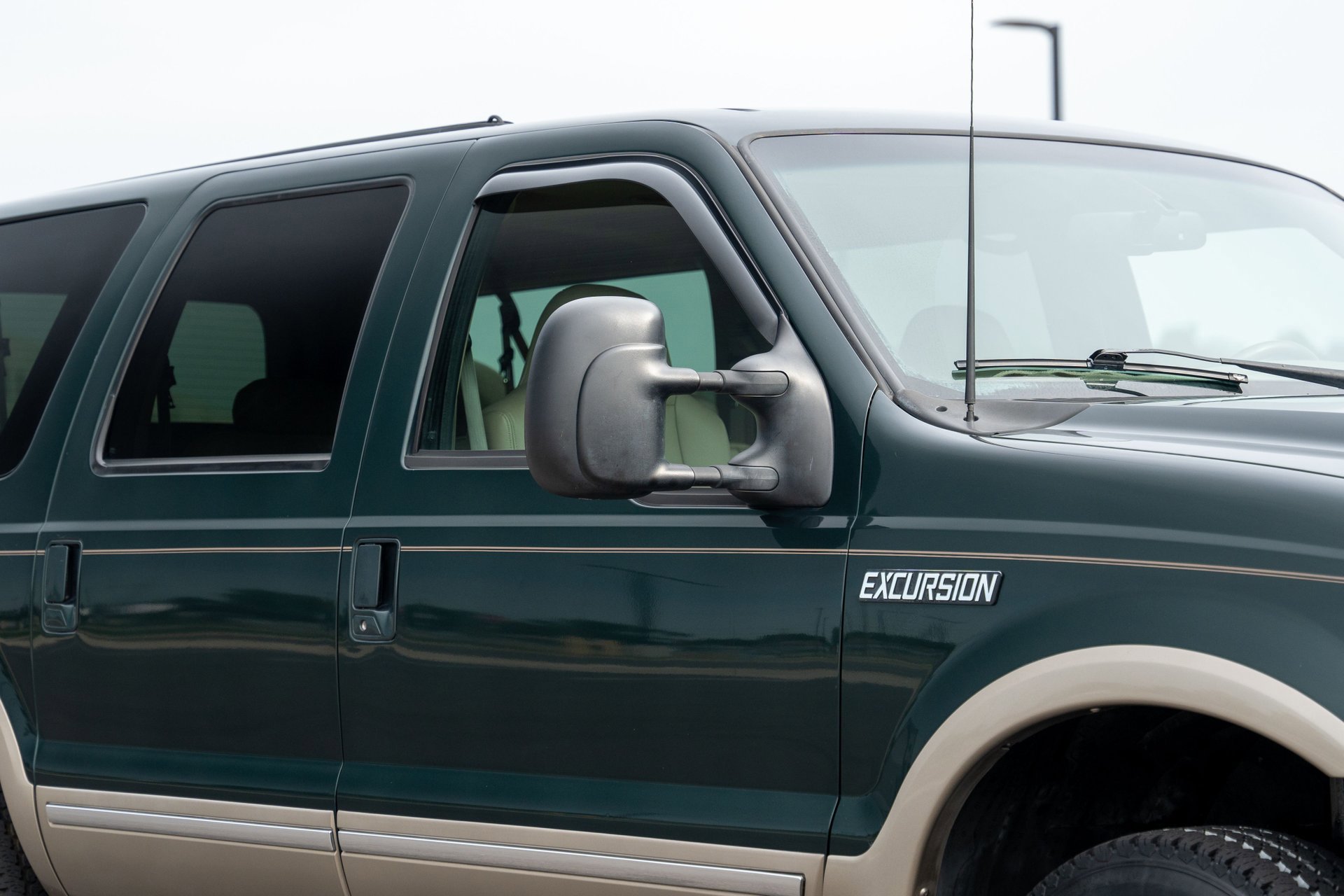 Used 2002 Ford Excursion Limited image 16