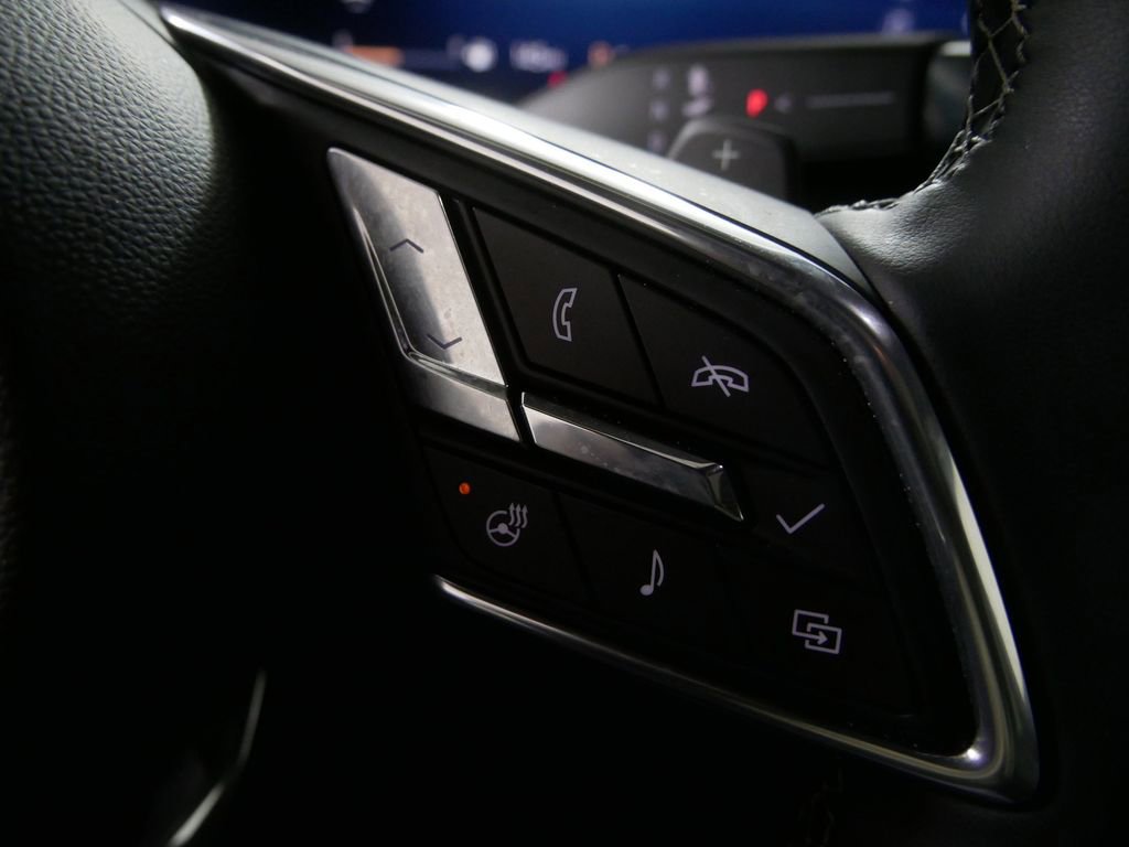 Used 2025 Buick Enclave Avenir w/ Trailering Package, 5000 lbs. image 24