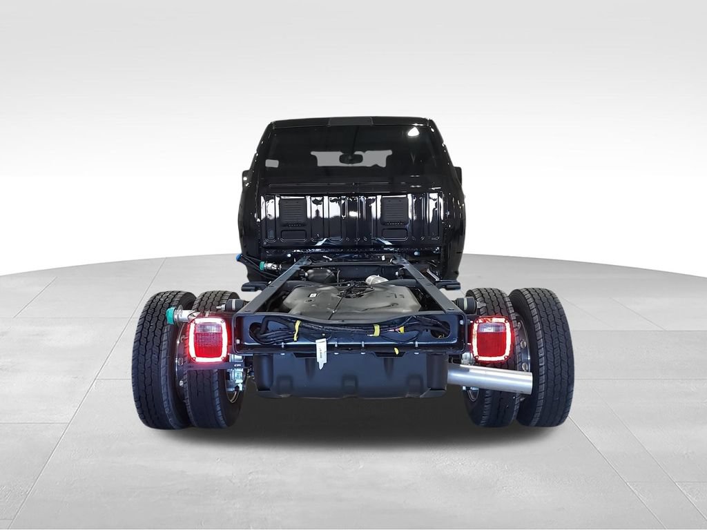New 2026 RAM 4500 Tradesman w/ Chrome Appearance Group AWD/4WD image 7