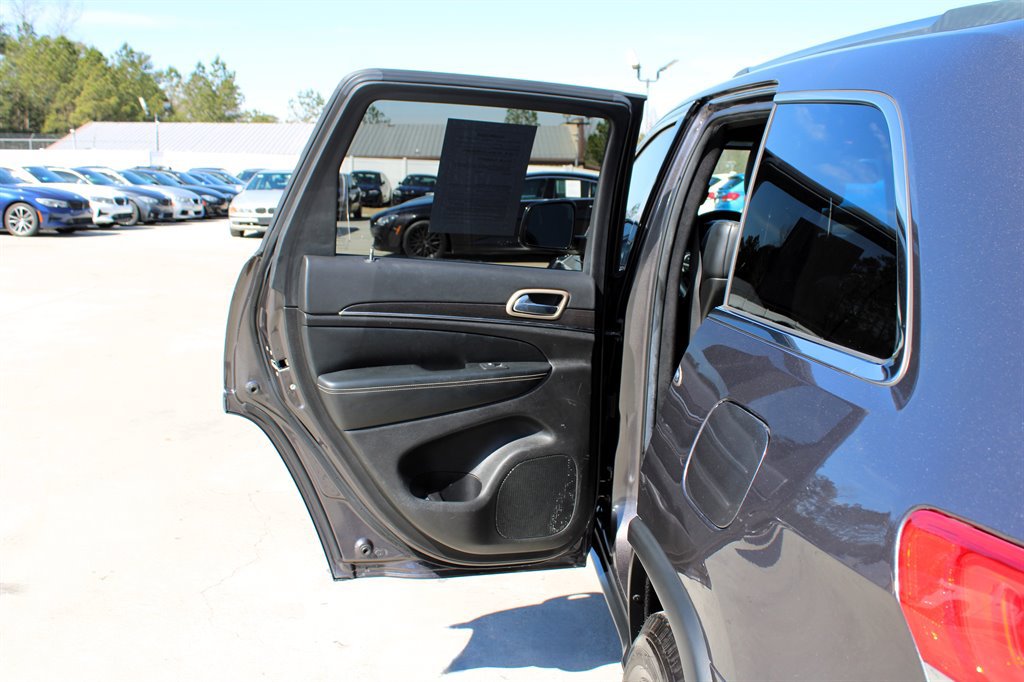 Used 2014 Jeep Grand Cherokee Limited w/ Luxury Group II RWD image 38