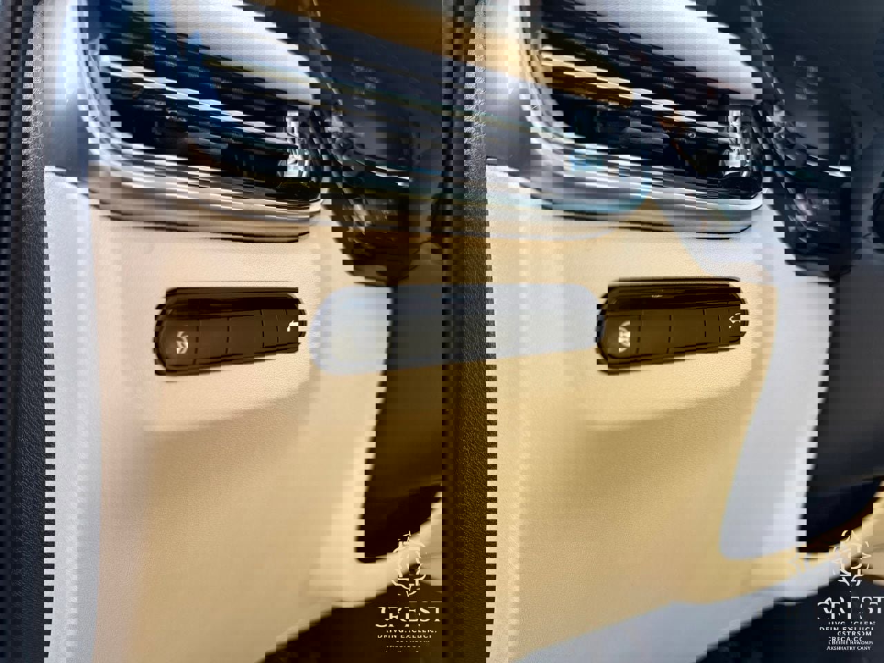 Used 2023 INFINITI QX60 Luxe w/ Cargo Package image 11