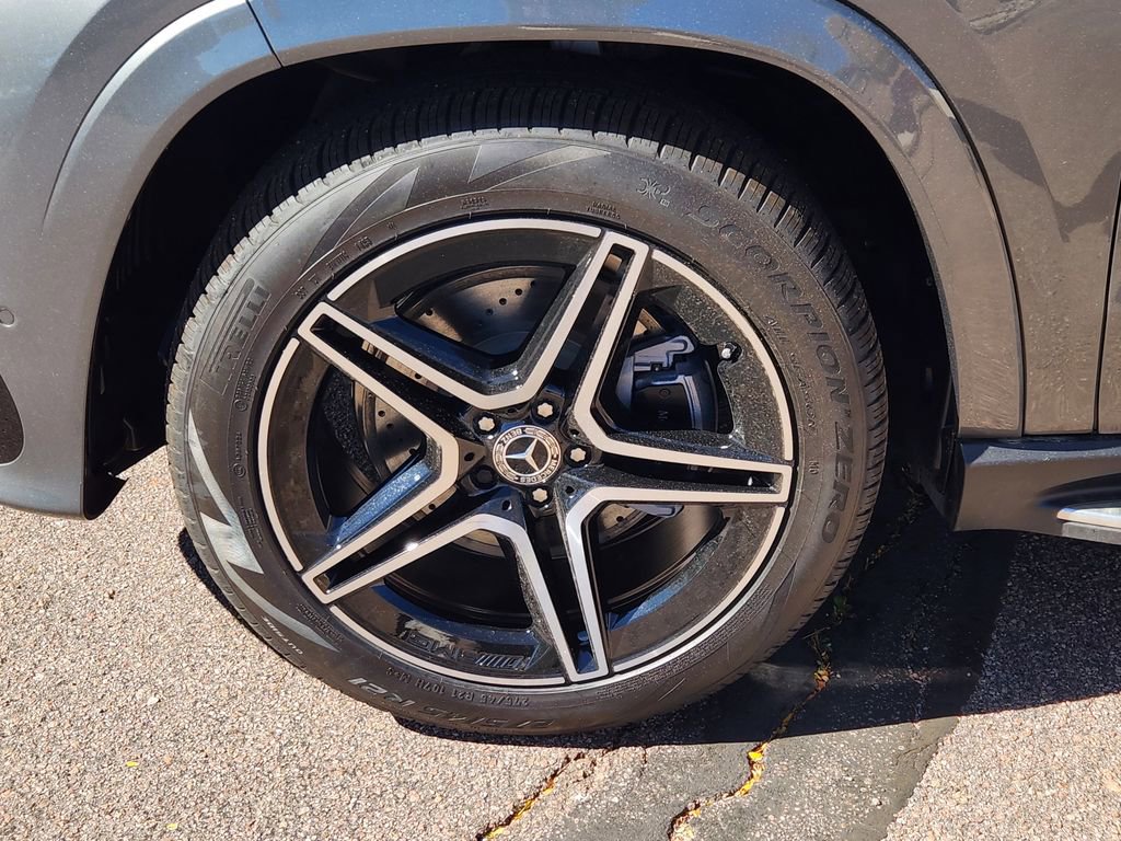 New 2026 Mercedes-Benz GLS 450 4MATIC image 10