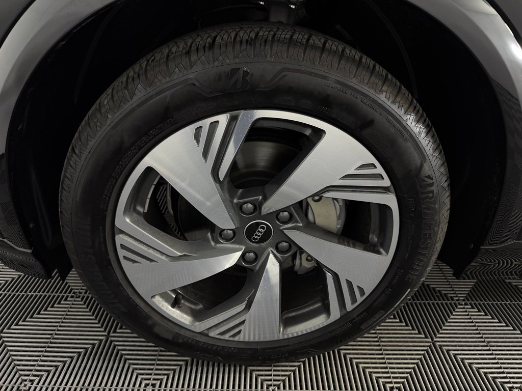 Used 2025 Audi Q6 e-tron Prestige w/ Black Warm Weather Package image 12