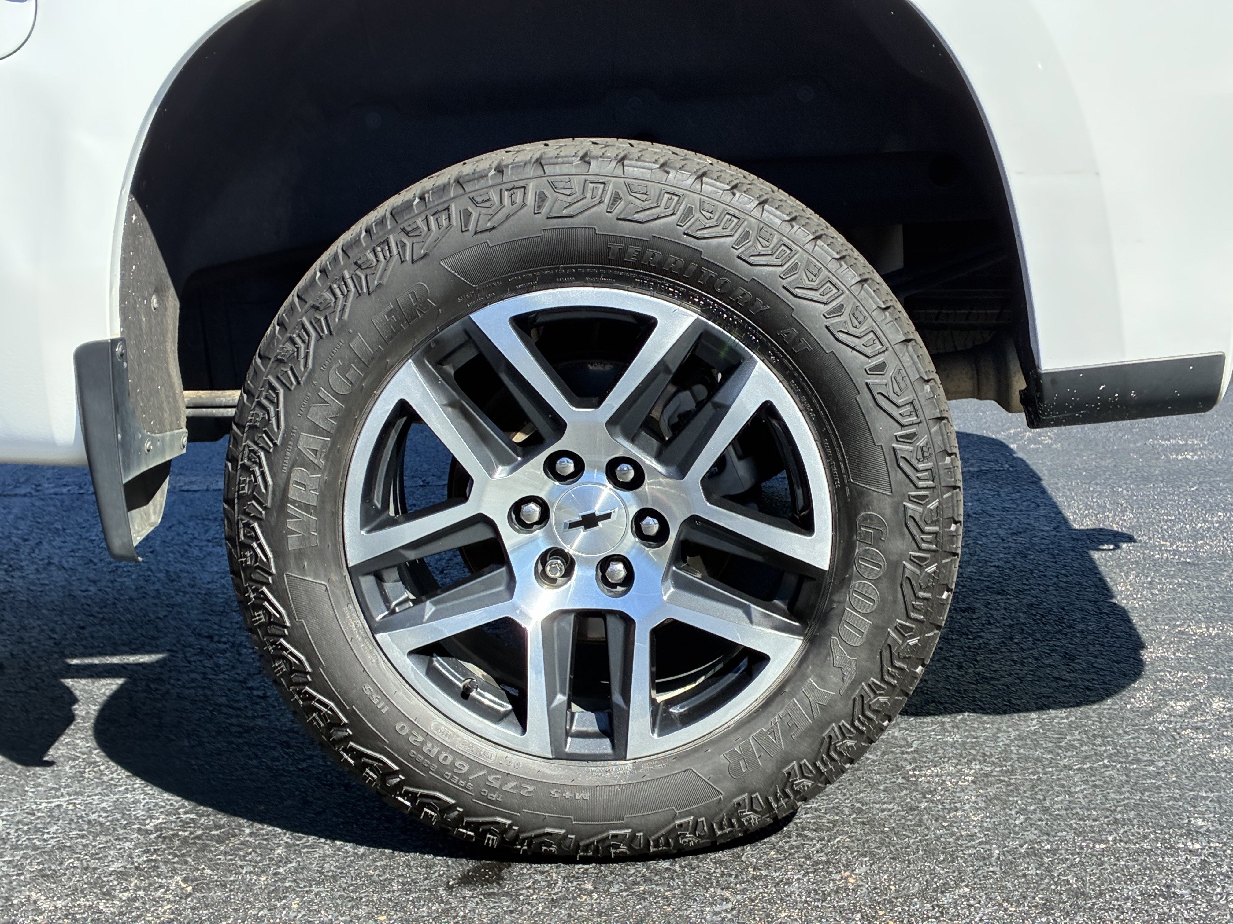 Used 2020 Chevrolet Silverado 1500 LT Trail Boss AWD/4WD image 10