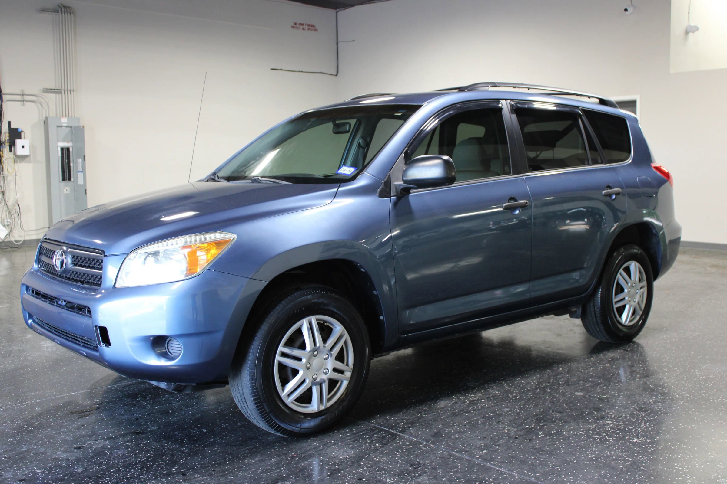 Used 2008 Toyota RAV4 2WD image 6