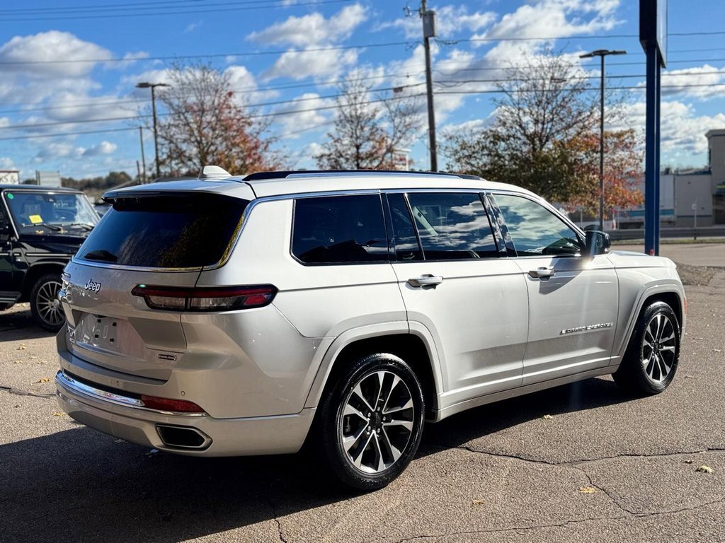 Used 2021 Jeep Grand Cherokee L Overland w/ Luxury Tech Group IV image 6
