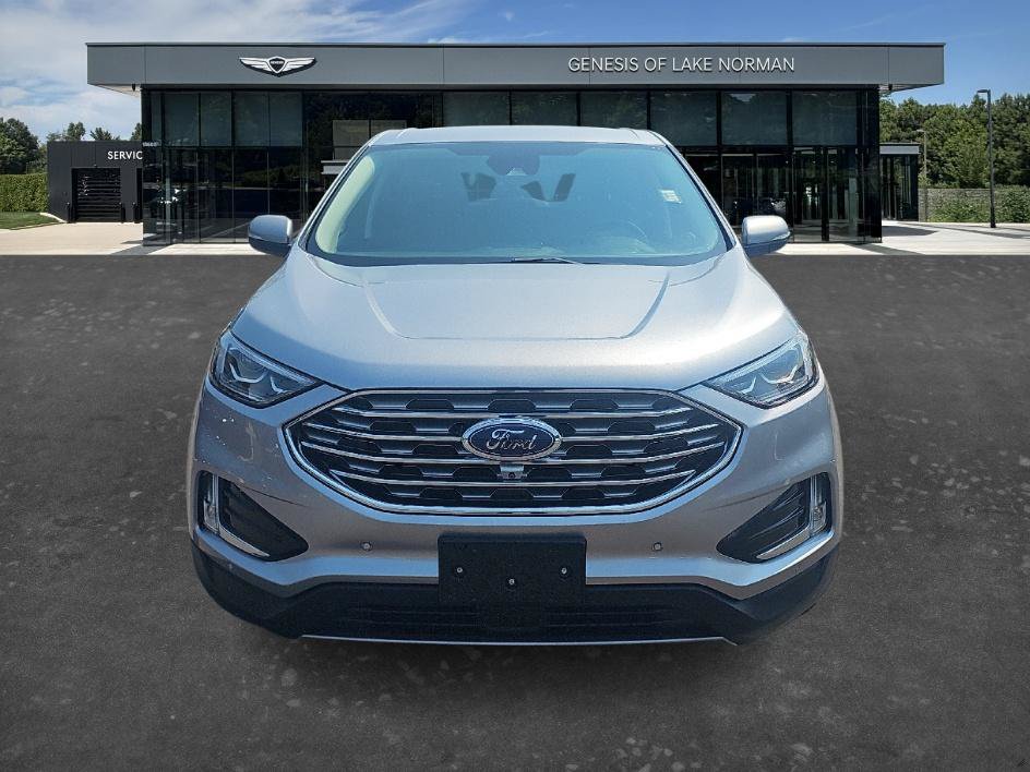 Used 2023 Ford Edge Titanium w/ Equipment Group 301A AWD/4WD image 2