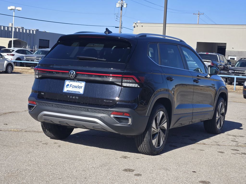 New 2026 Volkswagen Taos SE image 4