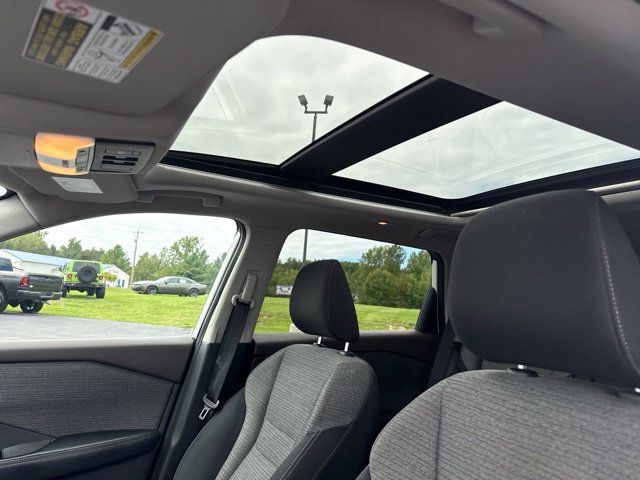 Used 2021 Nissan Rogue SV AWD/4WD image 8
