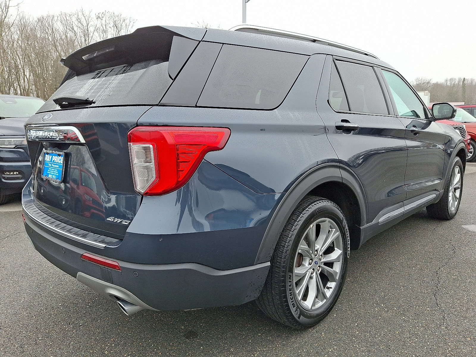 Certified 2023 Ford Explorer Limited w/ Limited Technology Package image 6